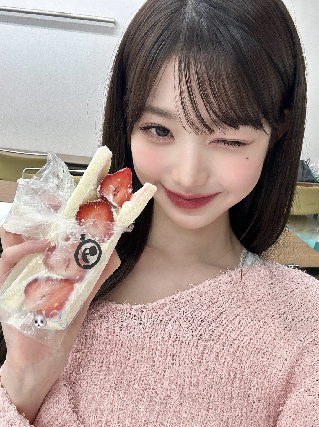 小圆你就是一个草莓小蛋糕[憧憬] ​​​