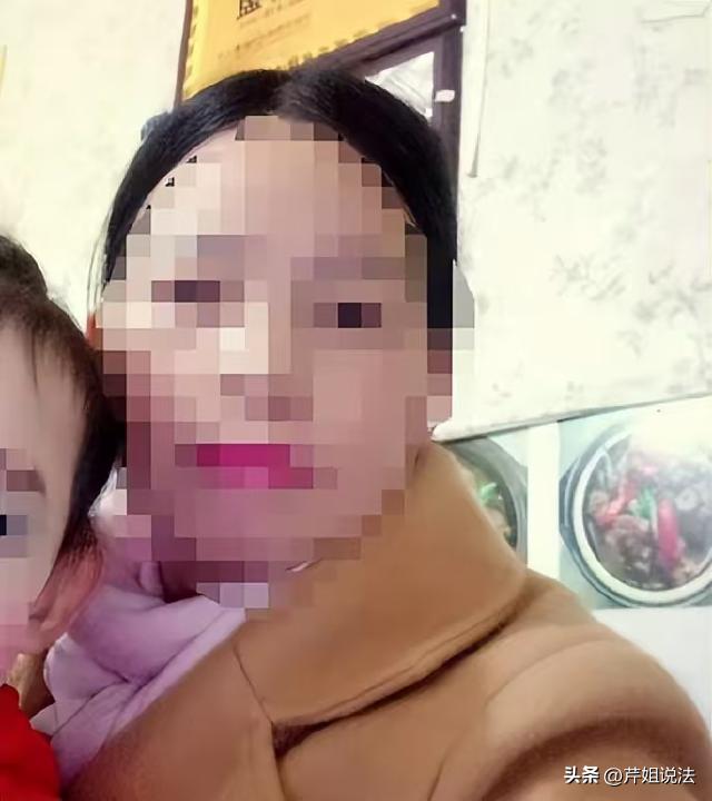 黄女士嫁给了二婚丈夫张某，二人育有两女儿，还开个小餐馆，只是后期生意不理想。
