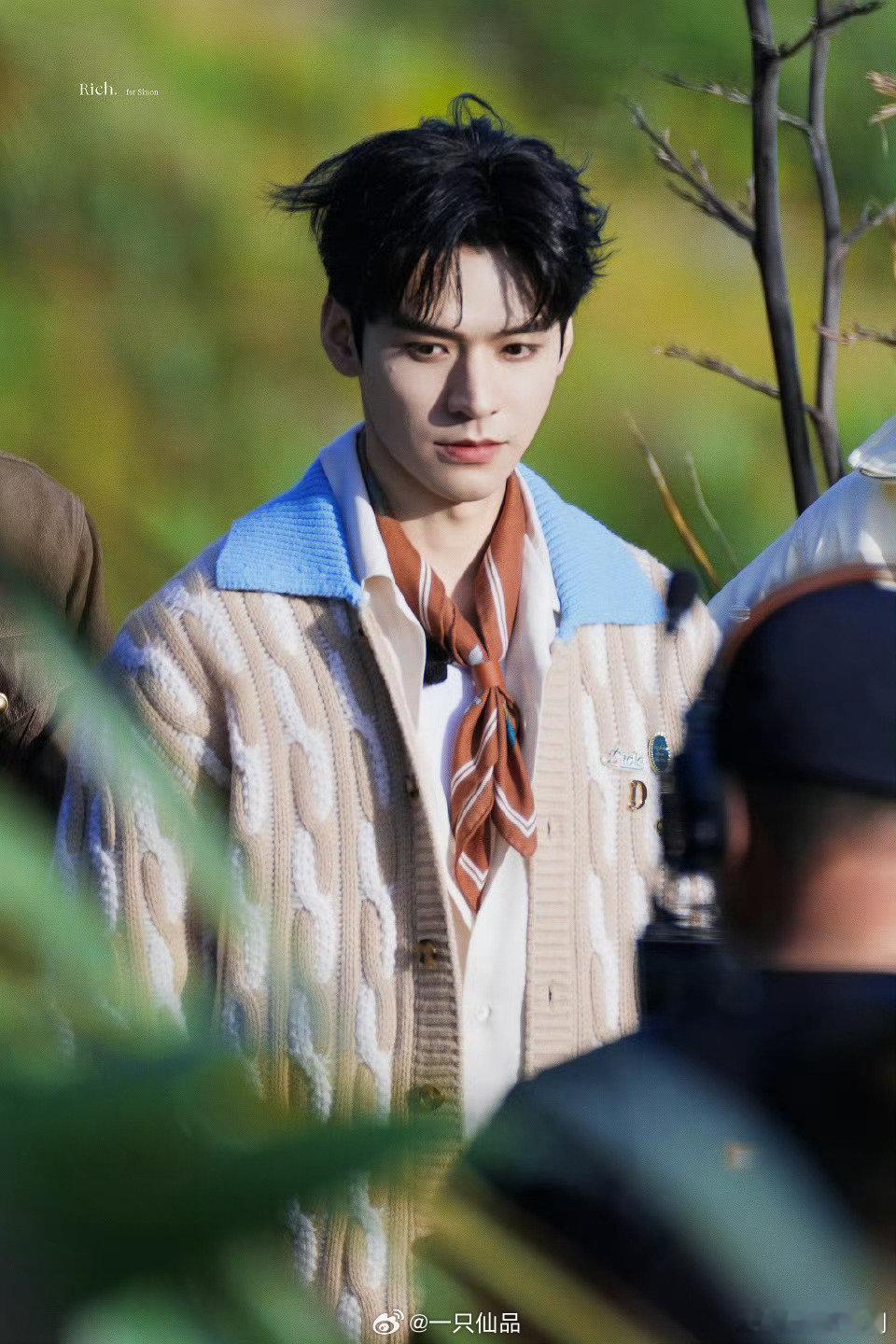 我靠，龚俊帅的也太惊为天人了吧路易威登品牌大使龚俊龚俊地球超新鲜龚俊美的像油画