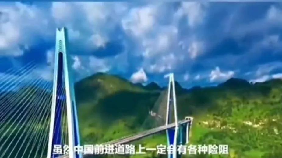 一位美国记者在中国呆了两个月，回国后发表文章提到了中国的三个反常现象，让他大感震
