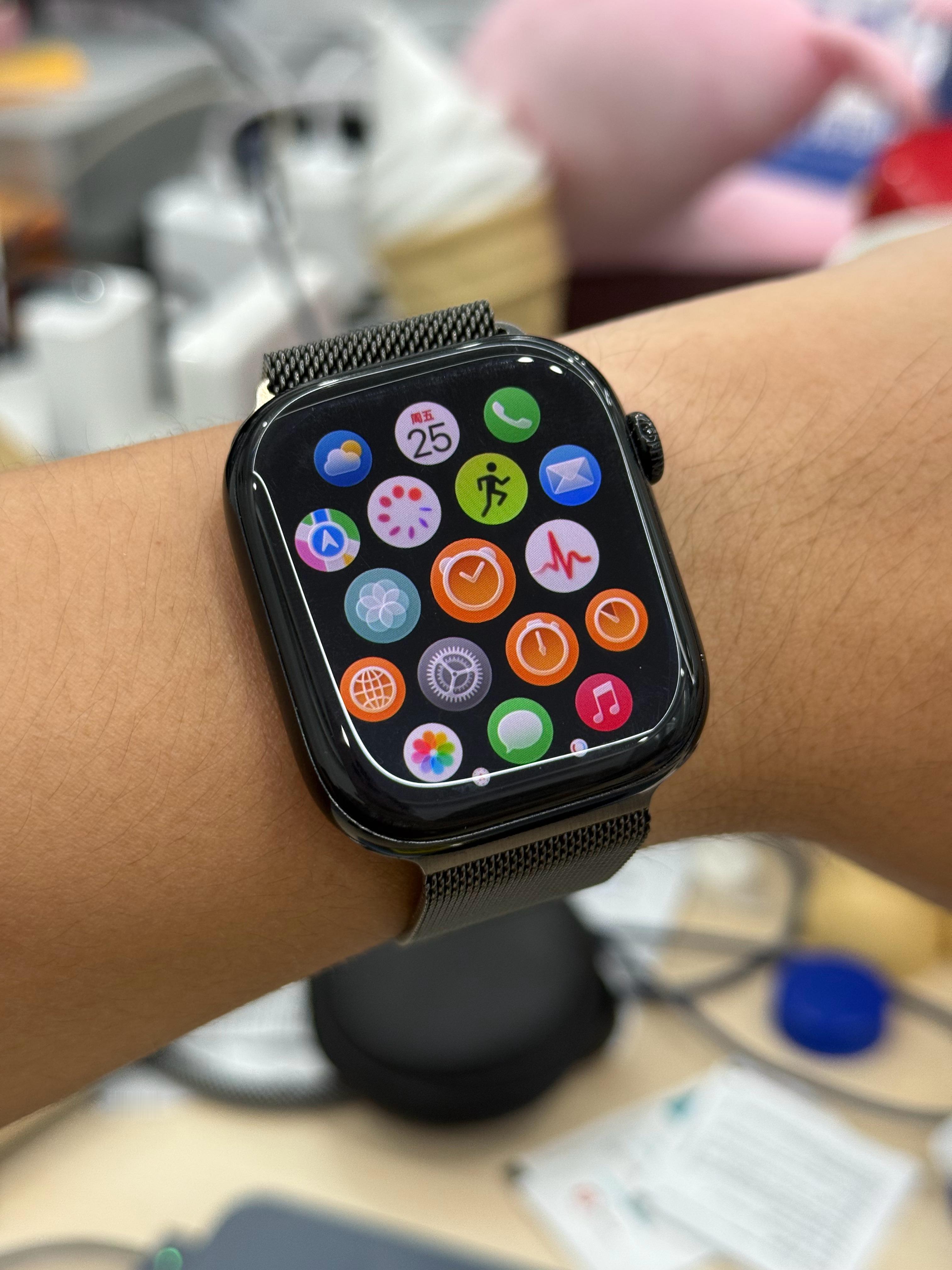 Apple Watch 更新了新系统之后，咋能这么丑啊这图标……[费解][费解]