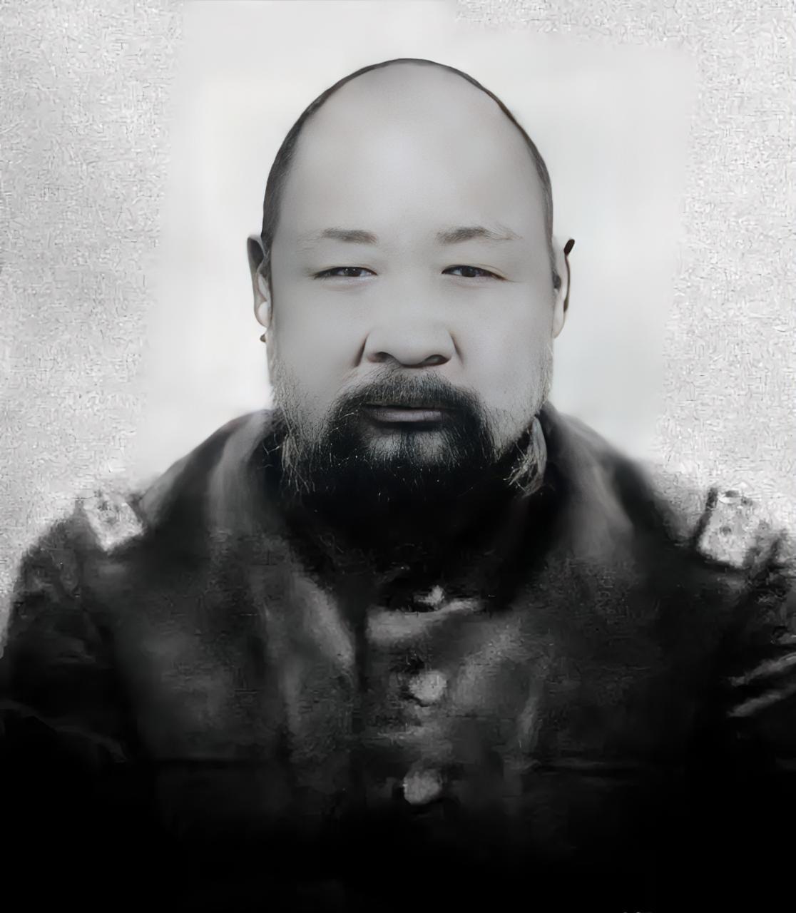 1880年腊月二十八，张怀芝到亲娘舅家去借钱，娘舅瞧不起他，只用一斗黑豆，打发了