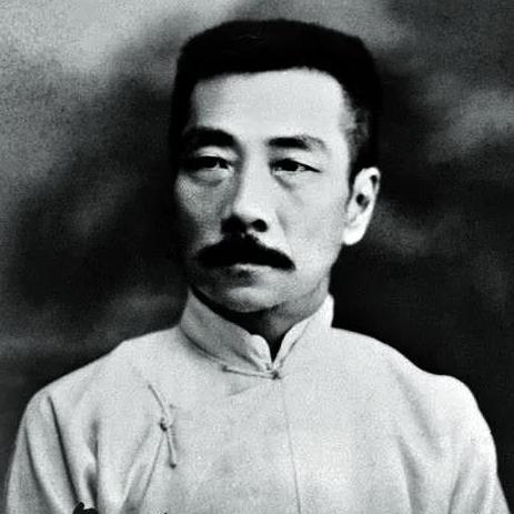 鲁迅先生大家都认识，但他多有钱大家应该都不知道。鲁迅工资之高，是你难以想象的。1