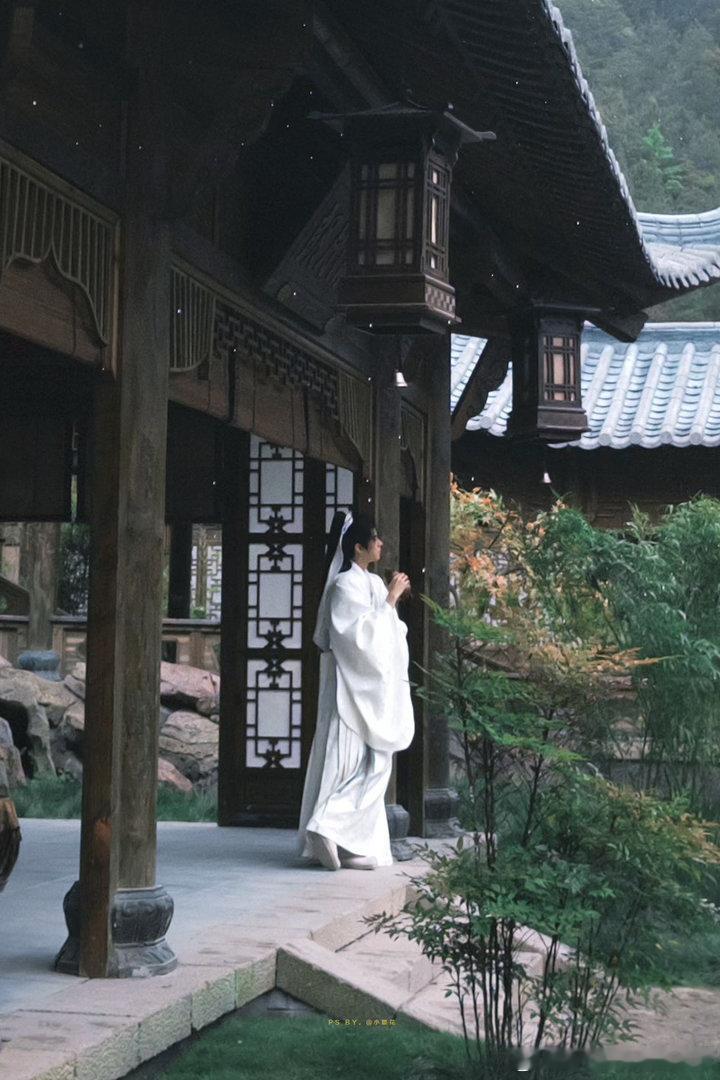 龚俊真的不好好了解一下我们龚俊哥吗！这么多年来一直脚踏实地走好每一步，打磨好自己