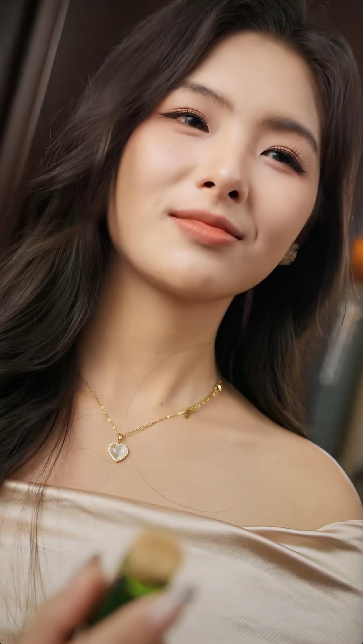 短剧美女演员，高颜值！
