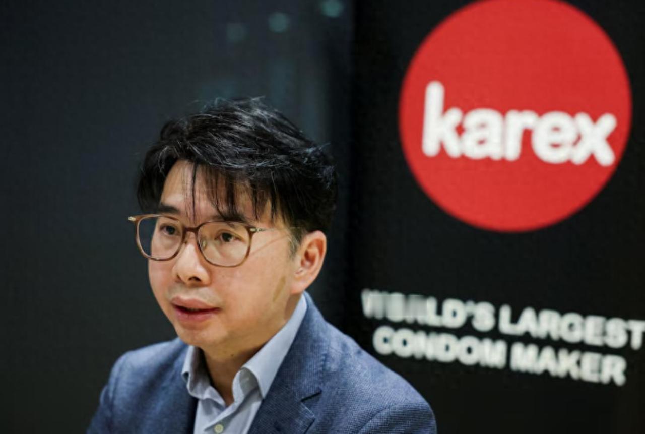 一个卖避孕套的居然跟美伊战争扯上了！

家人们谁懂啊！美伊那边打得热火朝天，咱们