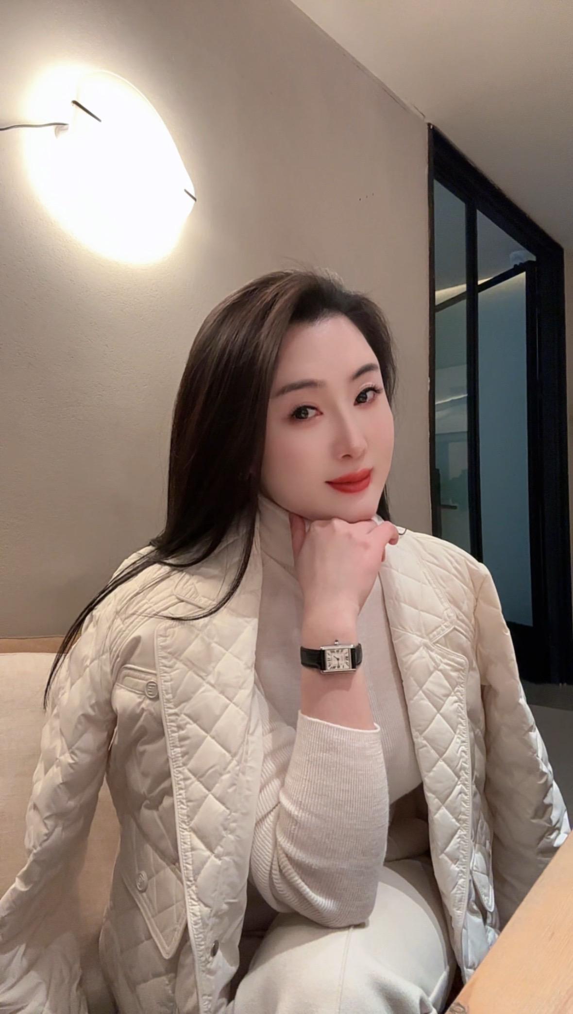 简单的喜欢最长远～ 温暖平凡的陪伴最心安～ 懂你的人最温暖～