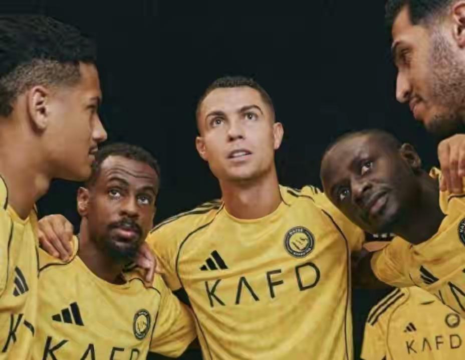 C罗马上就要有2座冠军奖杯🏆入账了，开心……！

亚冠二级联赛，利雅得胜利成功