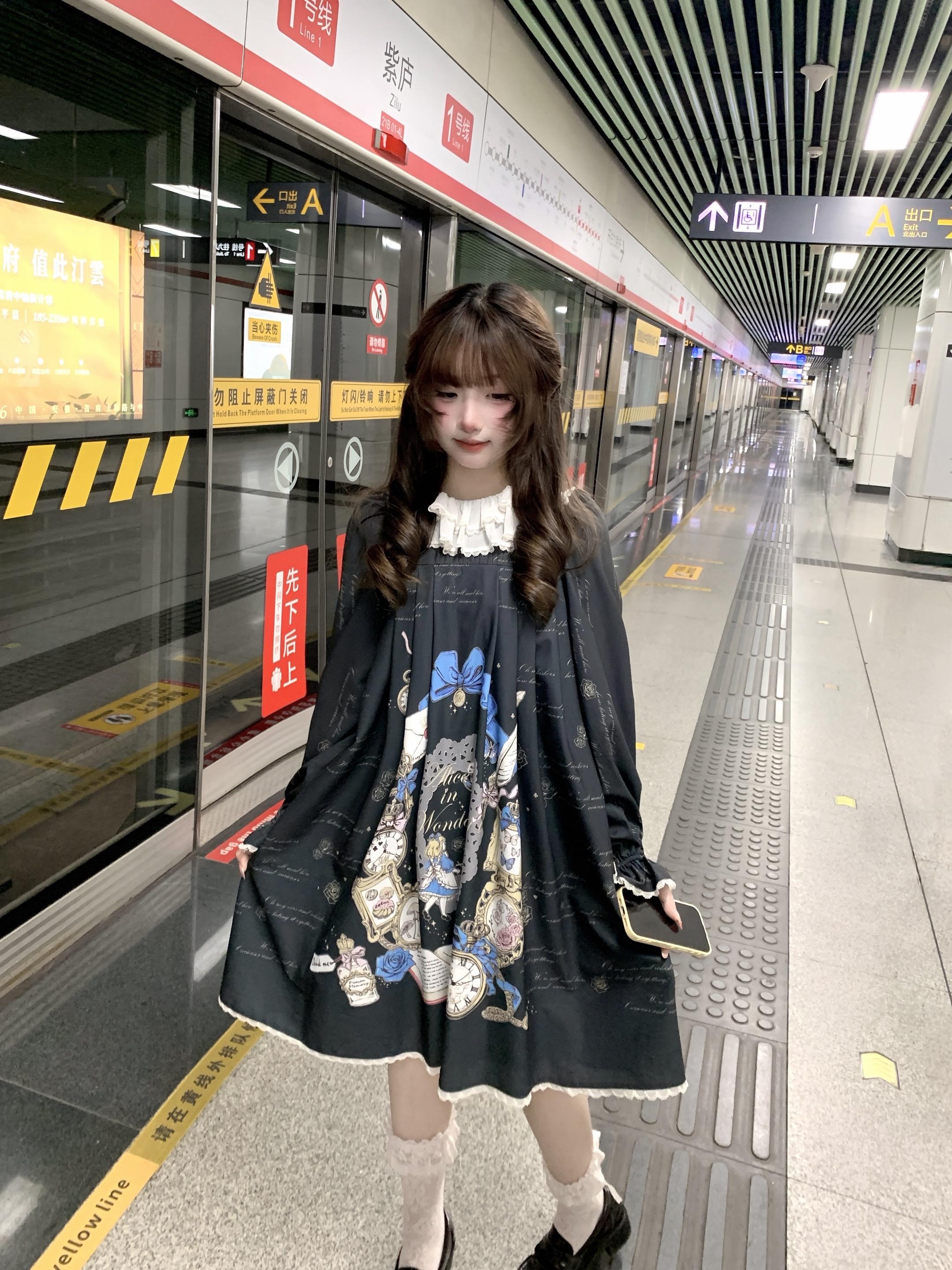 世界上最完美的发型诞生了 内扣鬓角好显脸小