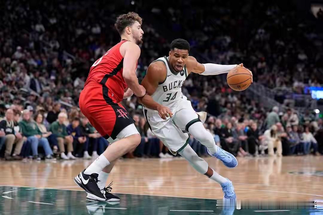 申京+阿门+选秀权换字母+小波特+其他，双赢，火箭内线和控卫都解决了，攻防两端全