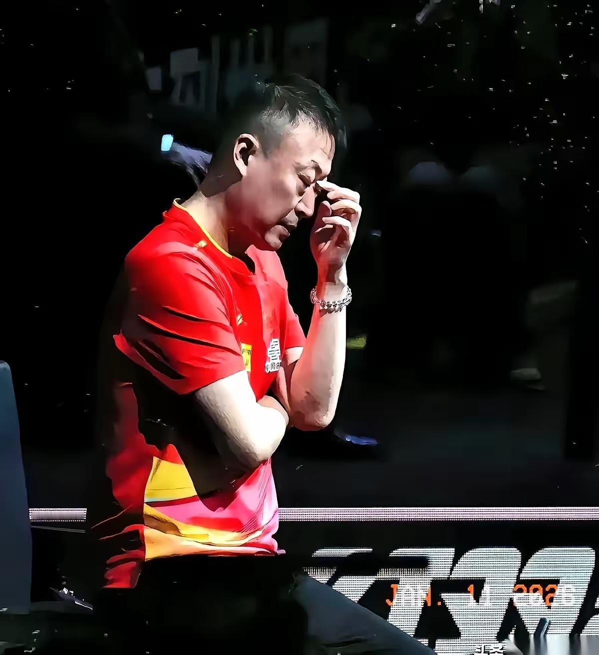 马琳在多哈两赛中低下去的头，在马斯喀特终于稍微仰起来了，牙齿咬的咯噔响嘴角也稍微