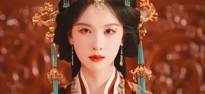 陈都灵翘楚预告状态陈都灵翘楚预告大女主陈都灵古装可塑性也太强了！翘楚预告状态直接