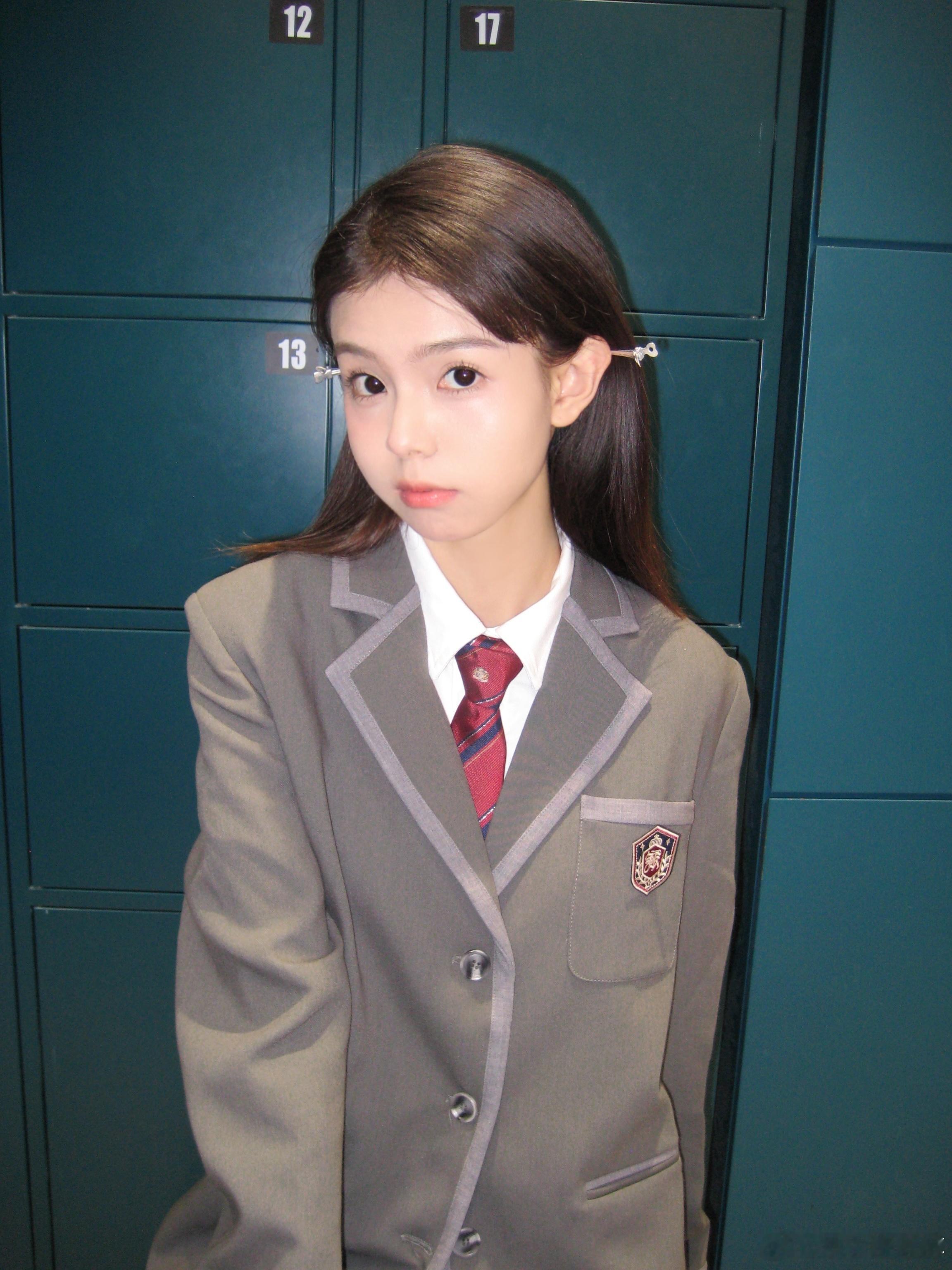 学姐来咯 ​​​