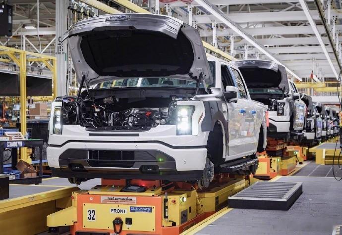 福特CEO反对中国车入美新浪财经报道，4月13日，福特CEO公开反对中国车企进入