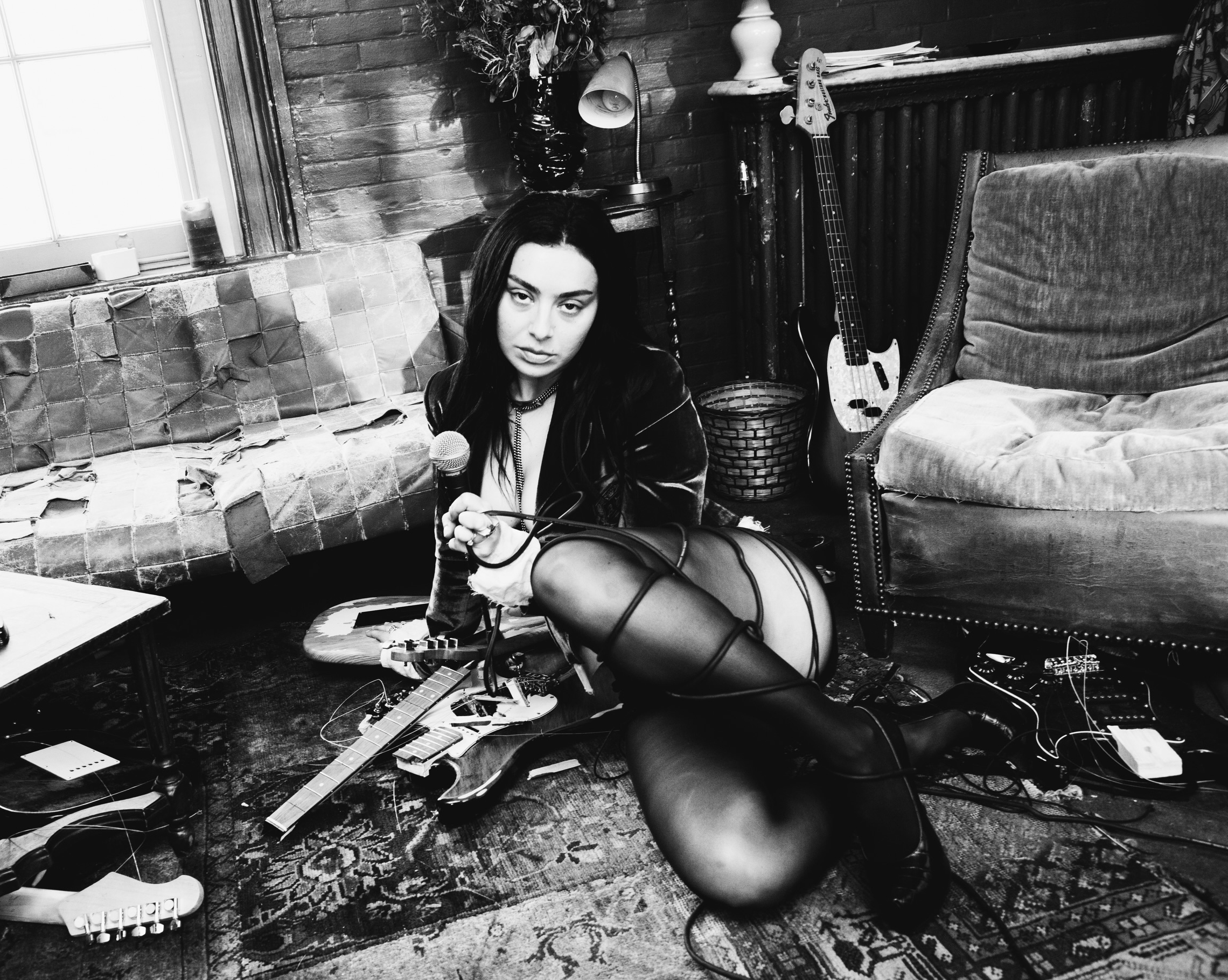 Charli xcx 将把「Music, Fashion, Film Tour」