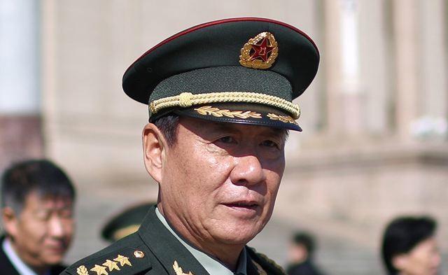 邓小平在1977年第三次复出，他一出山，就瞄准了一件大事：恢复高考。

1977
