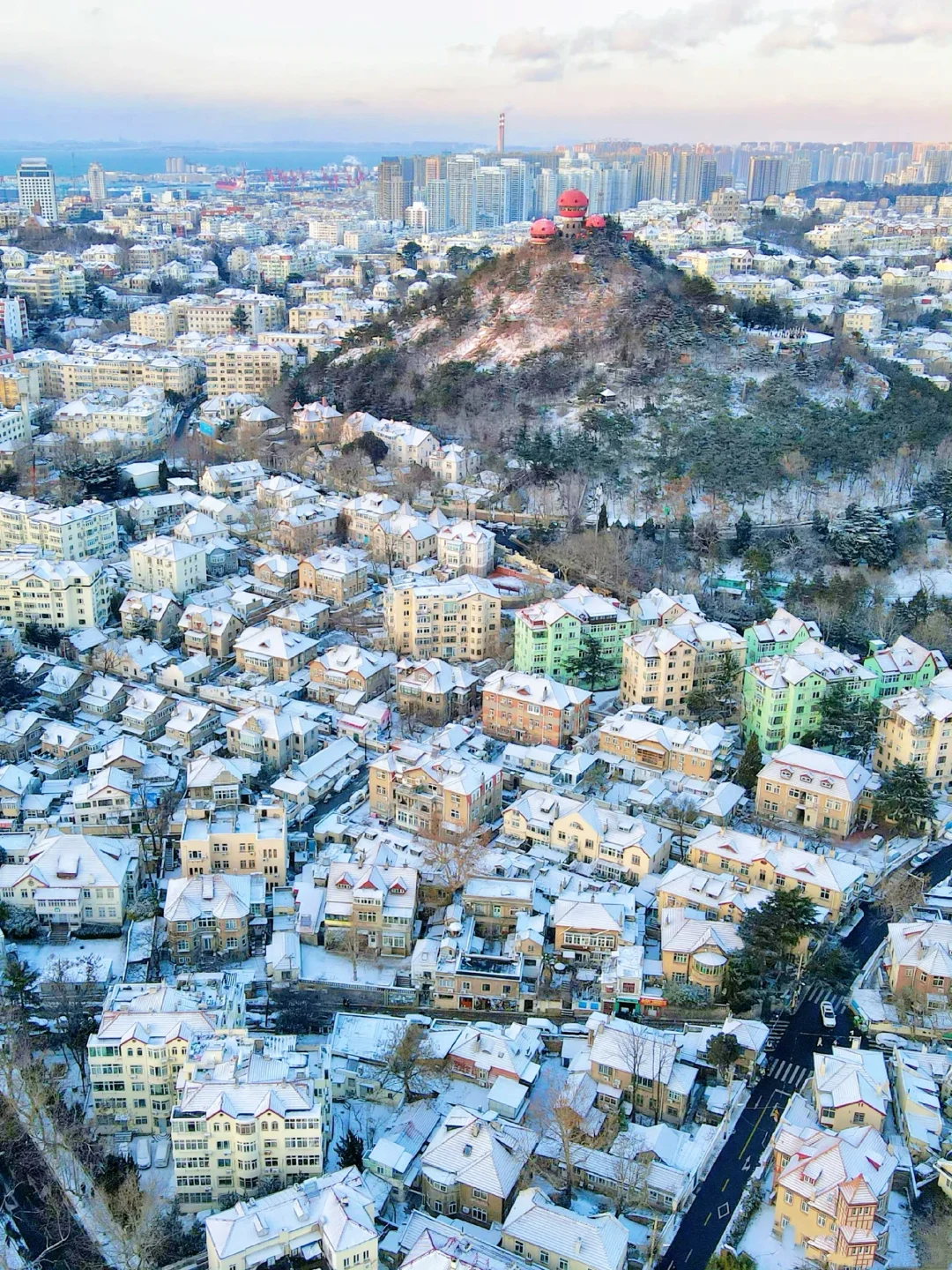 别的城市都下雪了，青岛什么时候下雪呀❄️