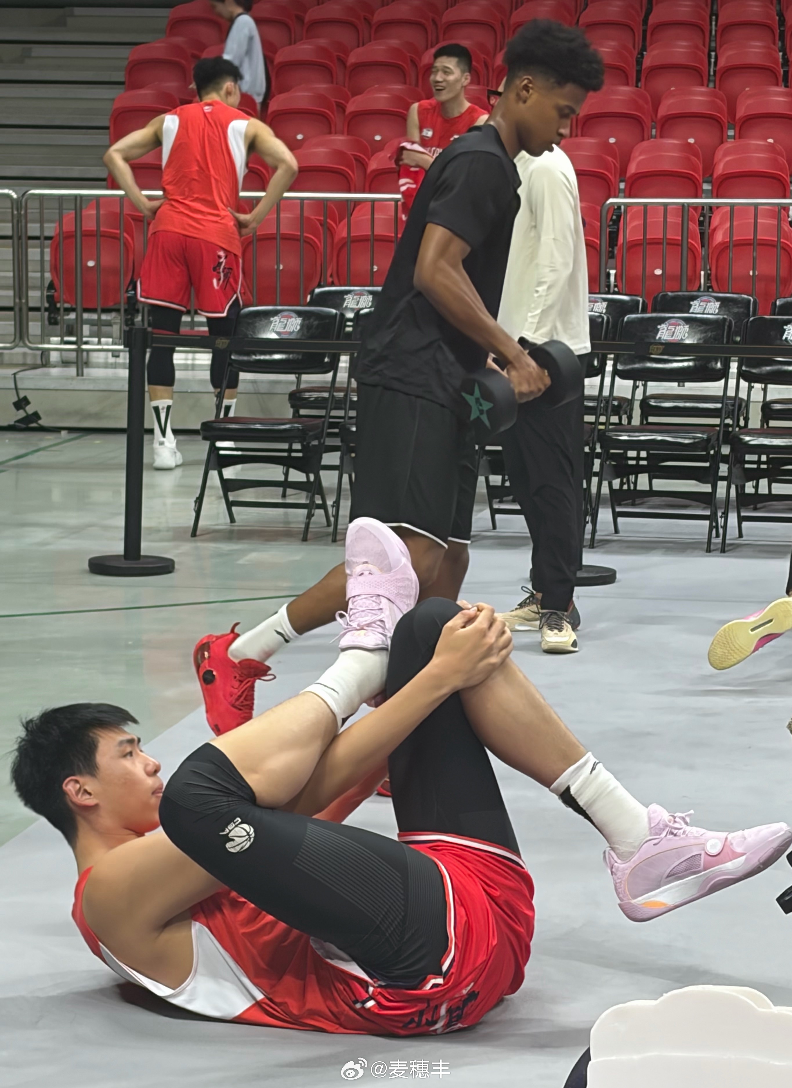 虽然没有出战男篮世预赛，但徐昕也扎扎实实跟着国家队集训了一整个新春假期，期待“广