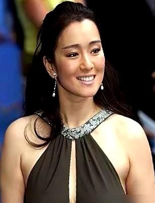 乱扯什么巩俐是小骨架？我真惊了！

网上居然有人说她169厘米，不到120斤，属