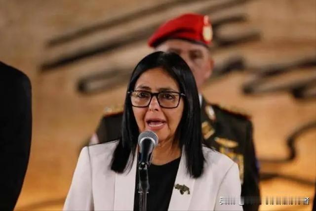 新殖民主义的阴影，正在委内瑞拉的石油里投下清晰的轮廓——这不仅是地缘政治的博弈，