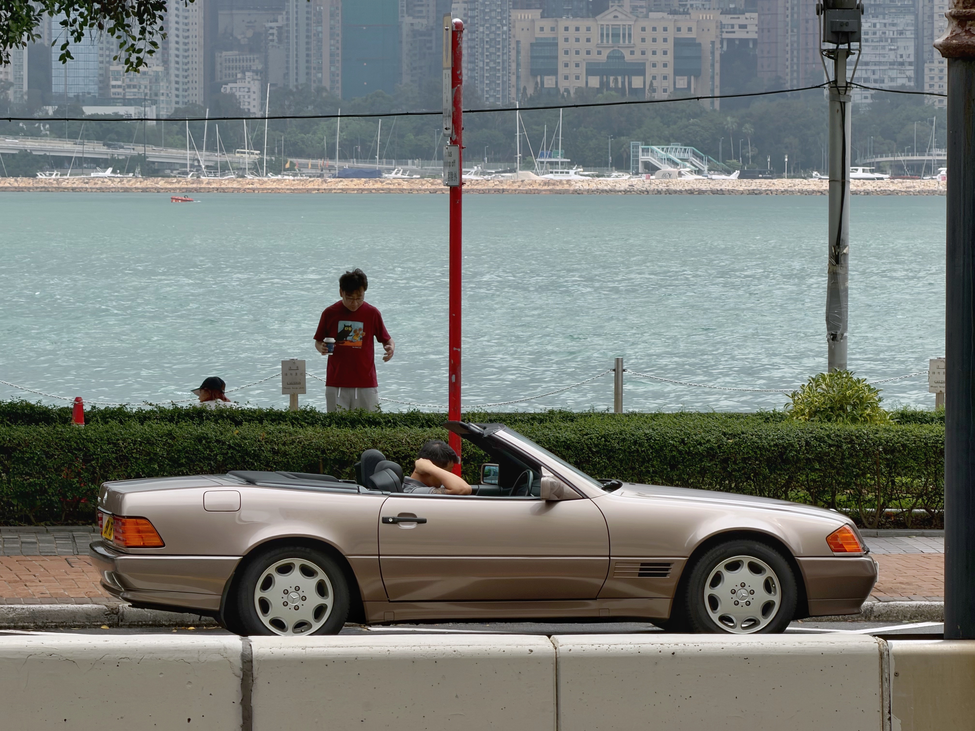 我心里最美的一代SL就是配色稍显油腻