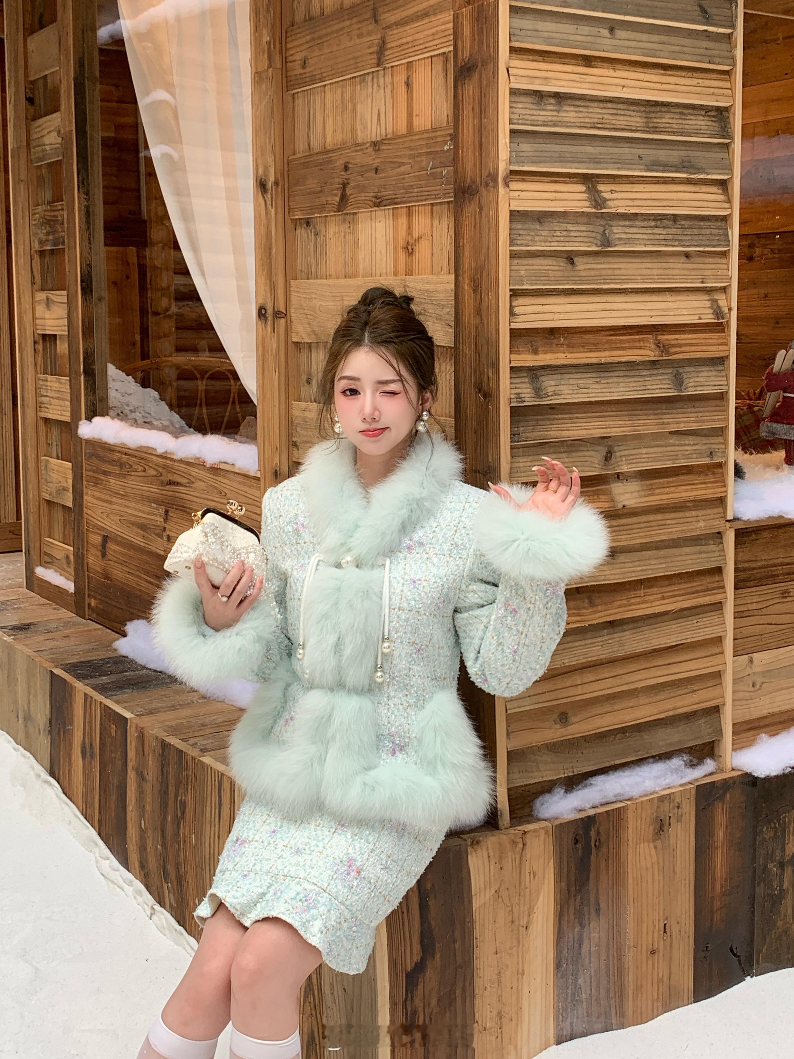 11.01 20:00  🆕 【鸢语】每年定番的新国风轻奢羽绒套装柔美薄荷绿重