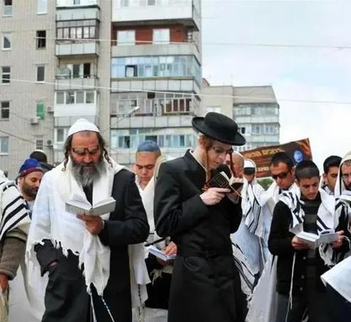 到底是谁把犹太人封成了世界上“第一聪明”的民族？一个这么古老的民族，到现在的人口