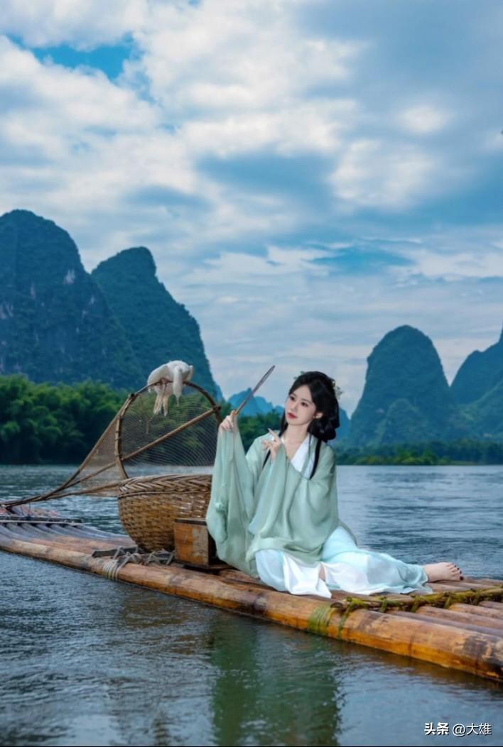 地处祖国南疆的广西，集山水之秀、边关之壮、人文之韵于一体，喀斯特峰林、江河飞瀑、