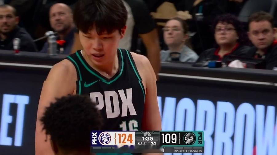 不期待，不额外关注就会有惊喜！杨瀚森今日开拓者面对太阳登场比赛，出场12分57秒