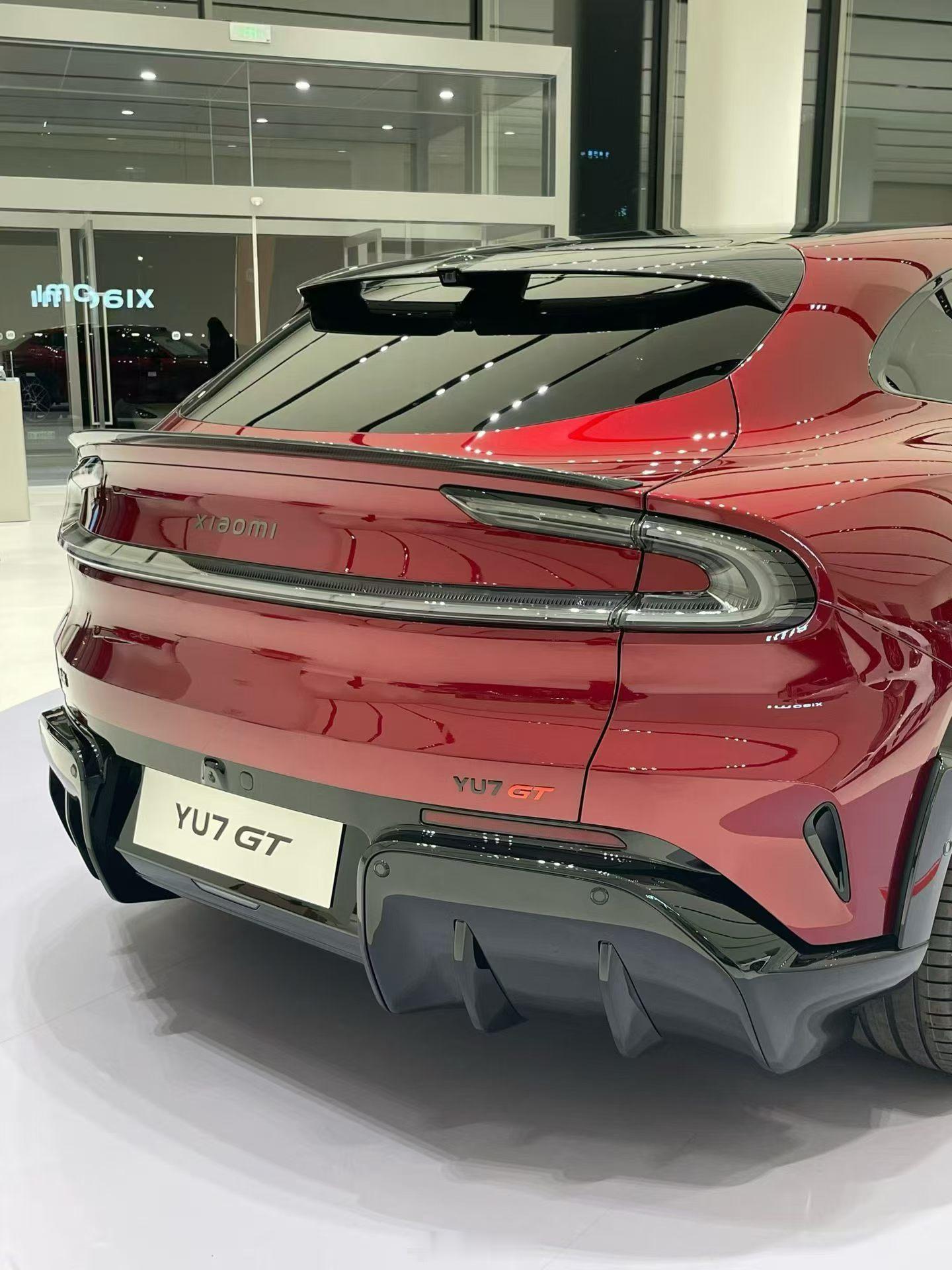 车厘子红这个颜色挺特别的 小米yu7gt