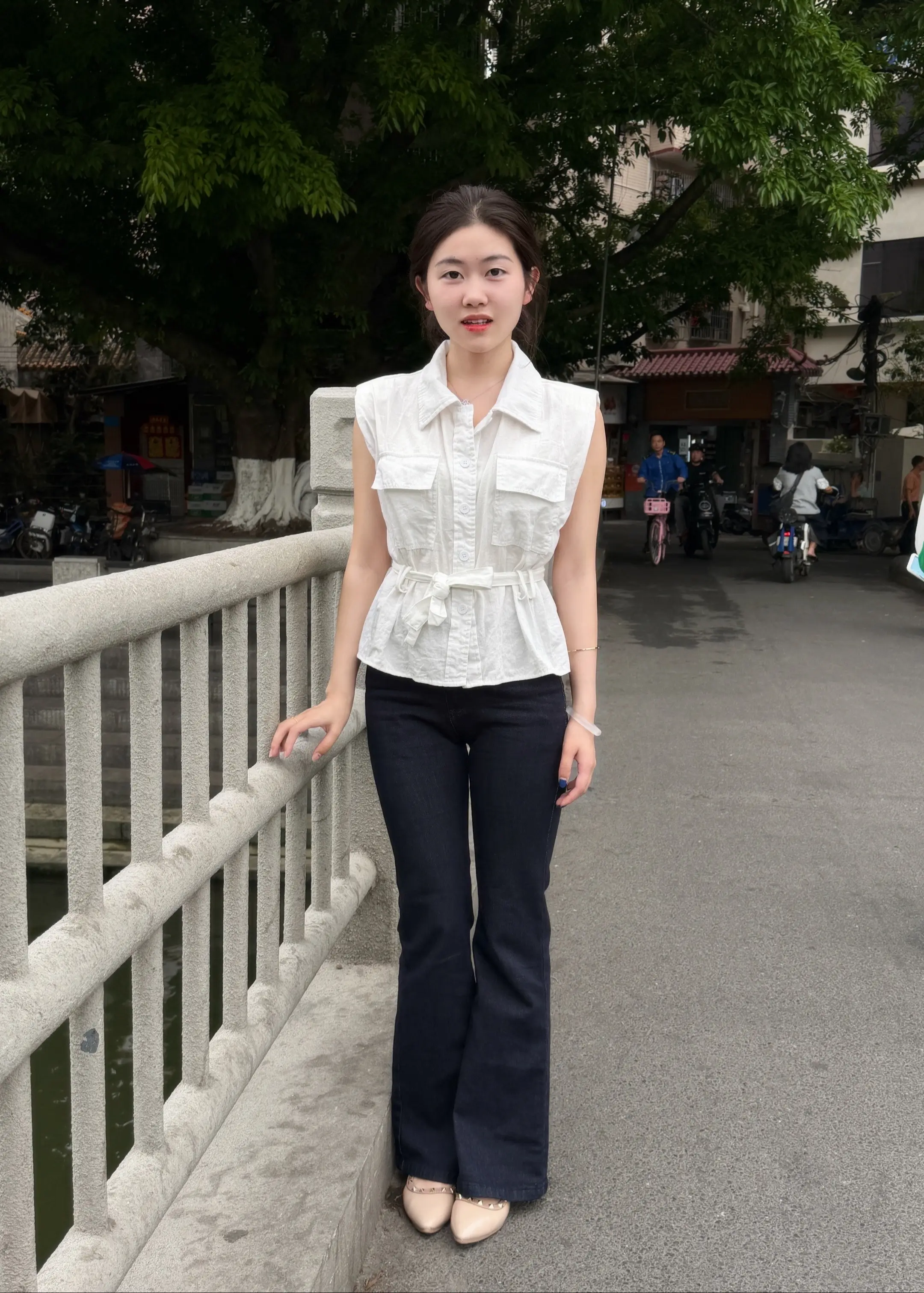 二十多岁就是用来哭泣的，如果人会活到八十岁的话，二十岁才刚刚立夏，但是...