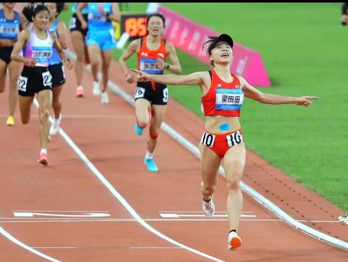 重磅！全运会双冠王梁田田，空降民权马拉松！
 
民权马拉松开跑倒计时一周，冠军级