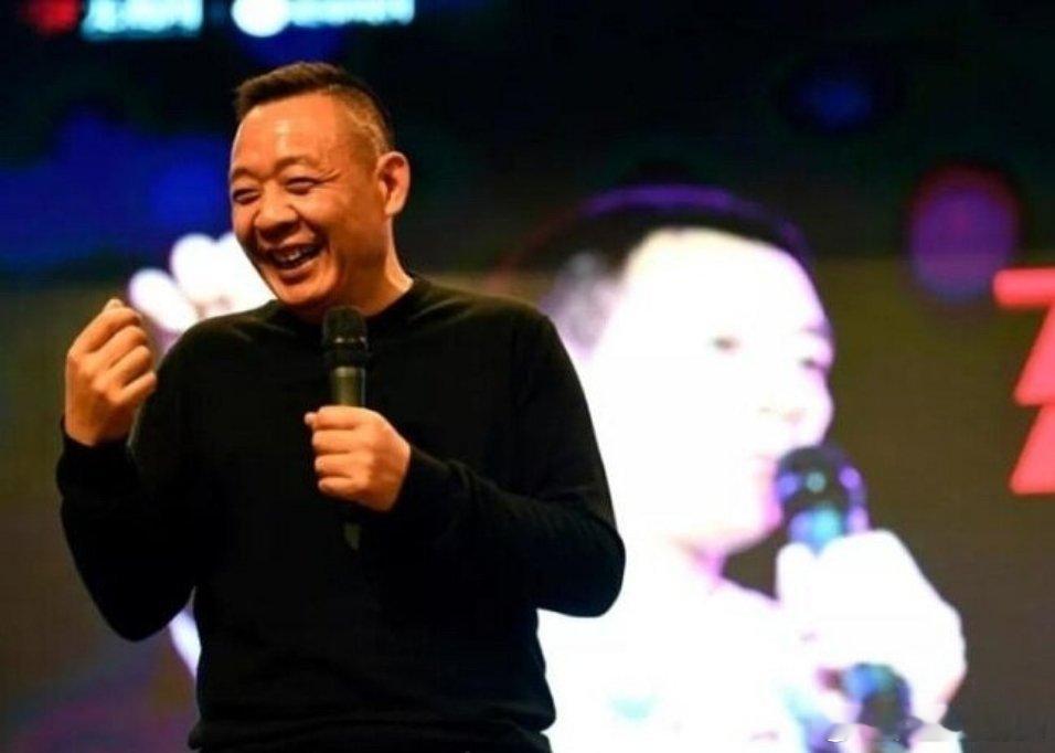胖东来许昌老店关闭周边商户发声近日，经营24年的胖东来许昌生活广场官宣，将于20