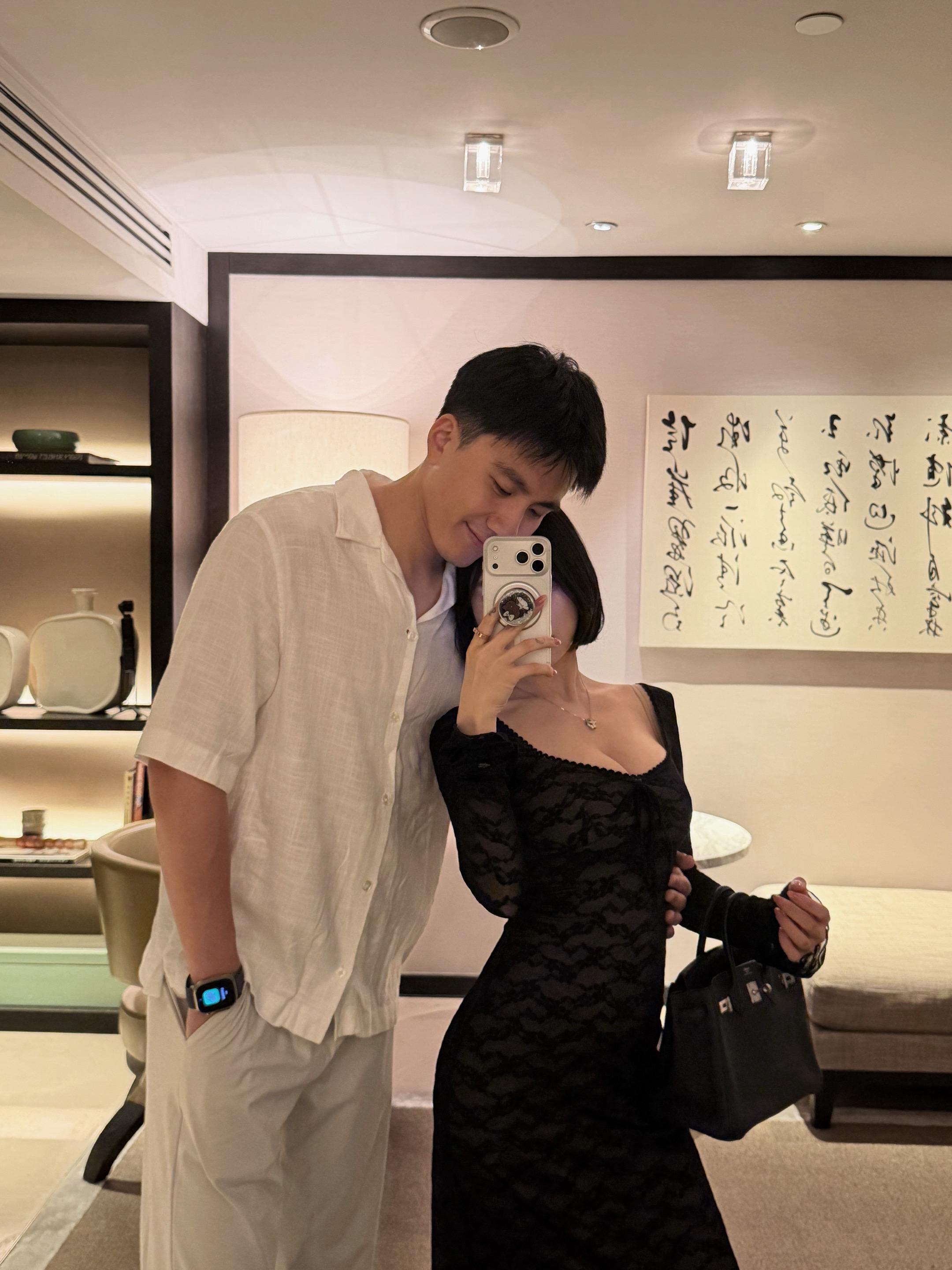 一直陪你玩。