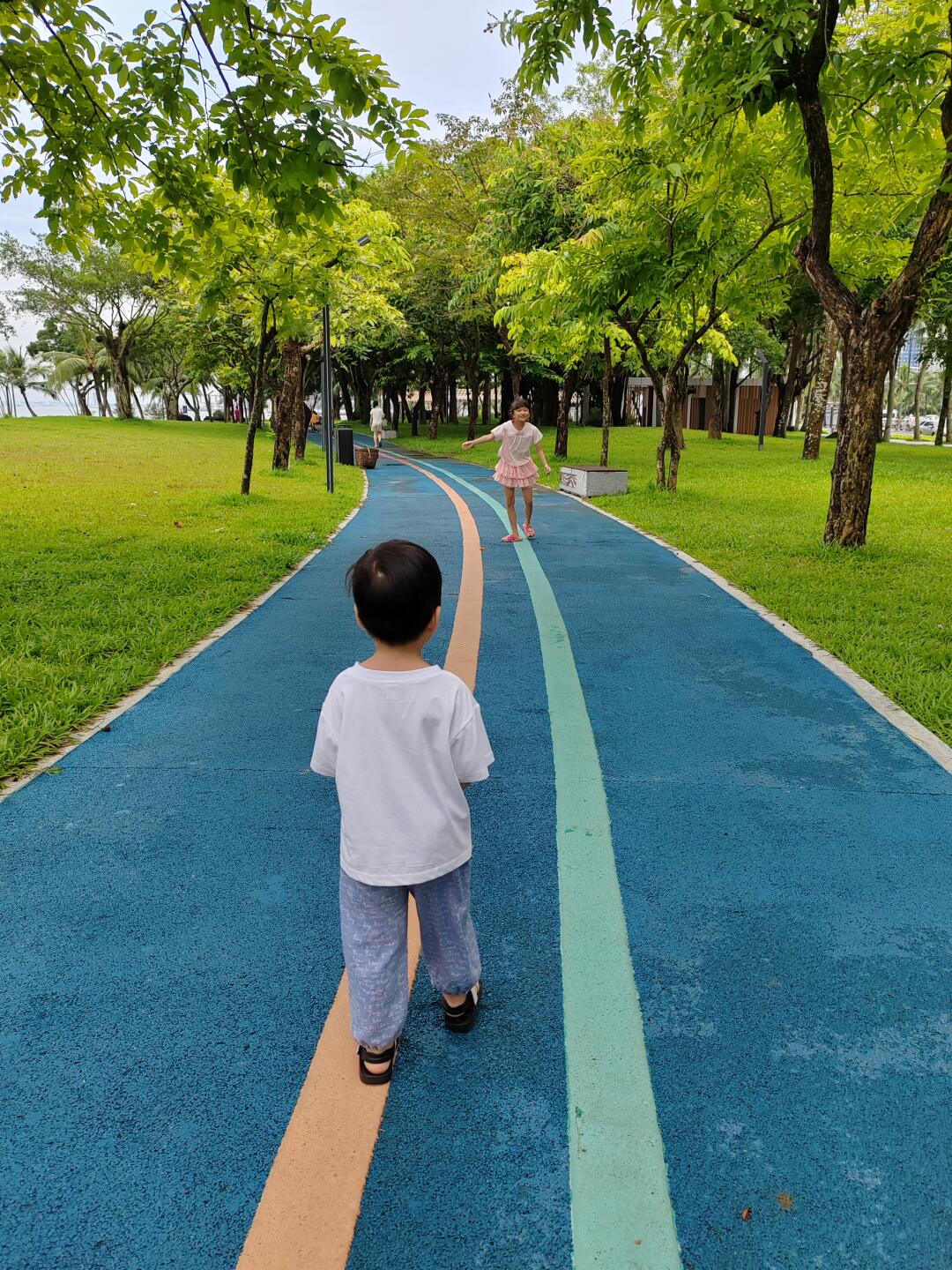 千万不要把孩子养得太老实，要教他强者思维