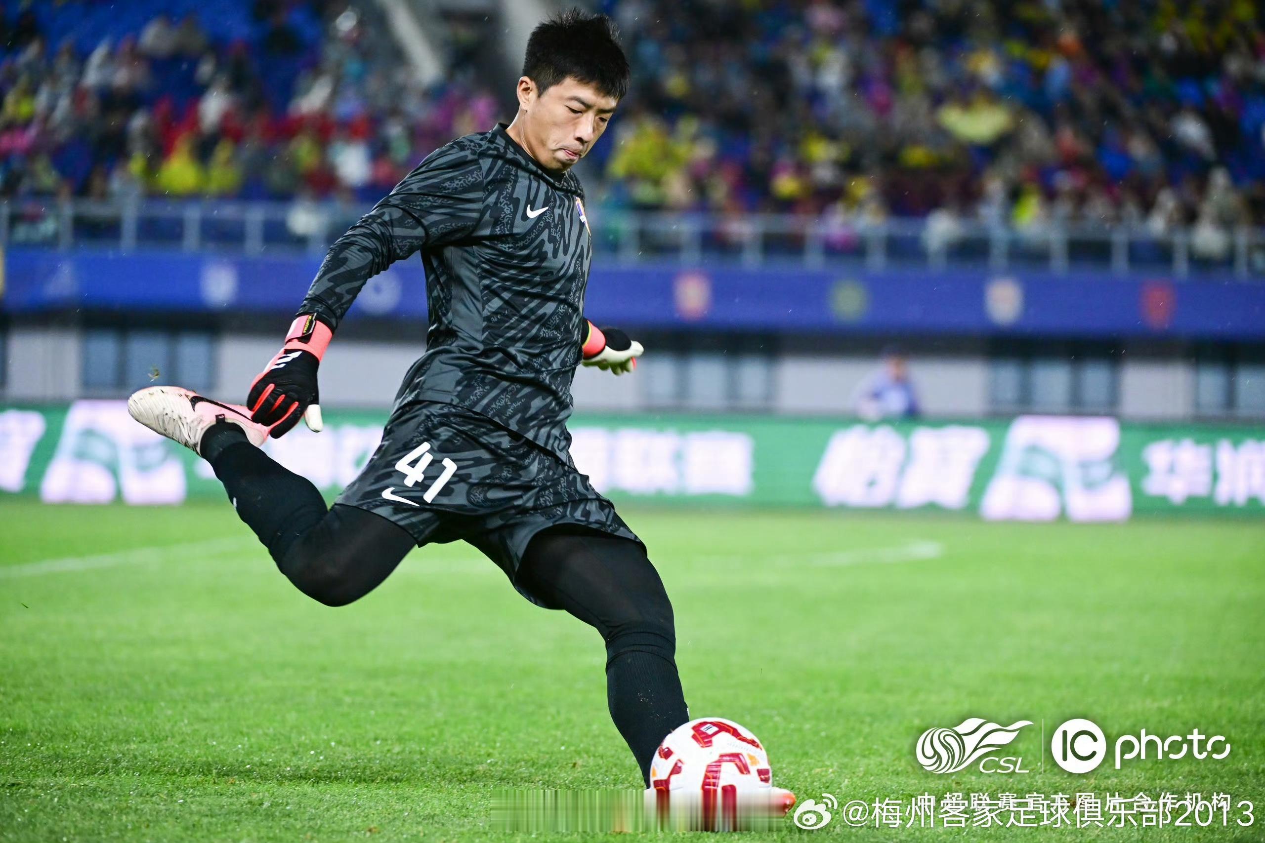28岁中超主力门将退役郭全博是湖北天门人，出自北京国安，2025赛季代表梅州客家