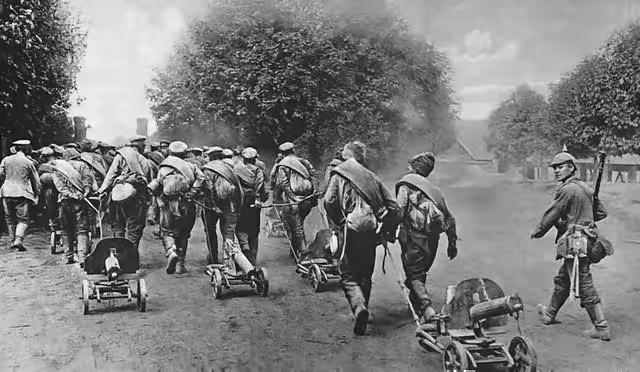 德国两次放尽了俄国的血，俄国扩张的气运基本给打光了，一战前沙俄人口1.67亿，结