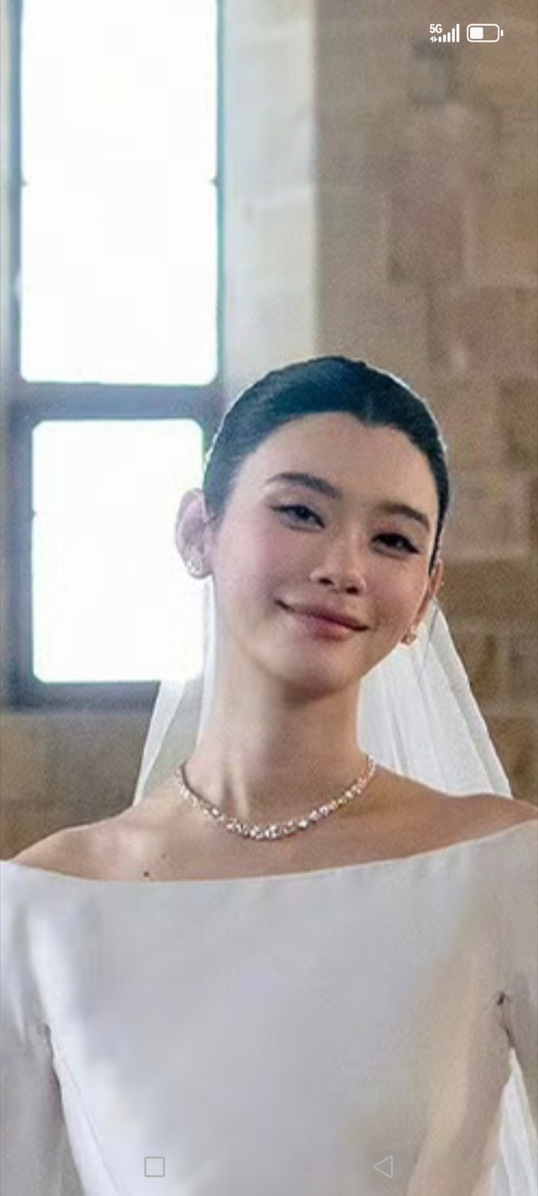 现在的奚梦瑶和刚认识何猷君的奚梦瑶相比，有什么区别吗？心气和预期有什么变化？ 