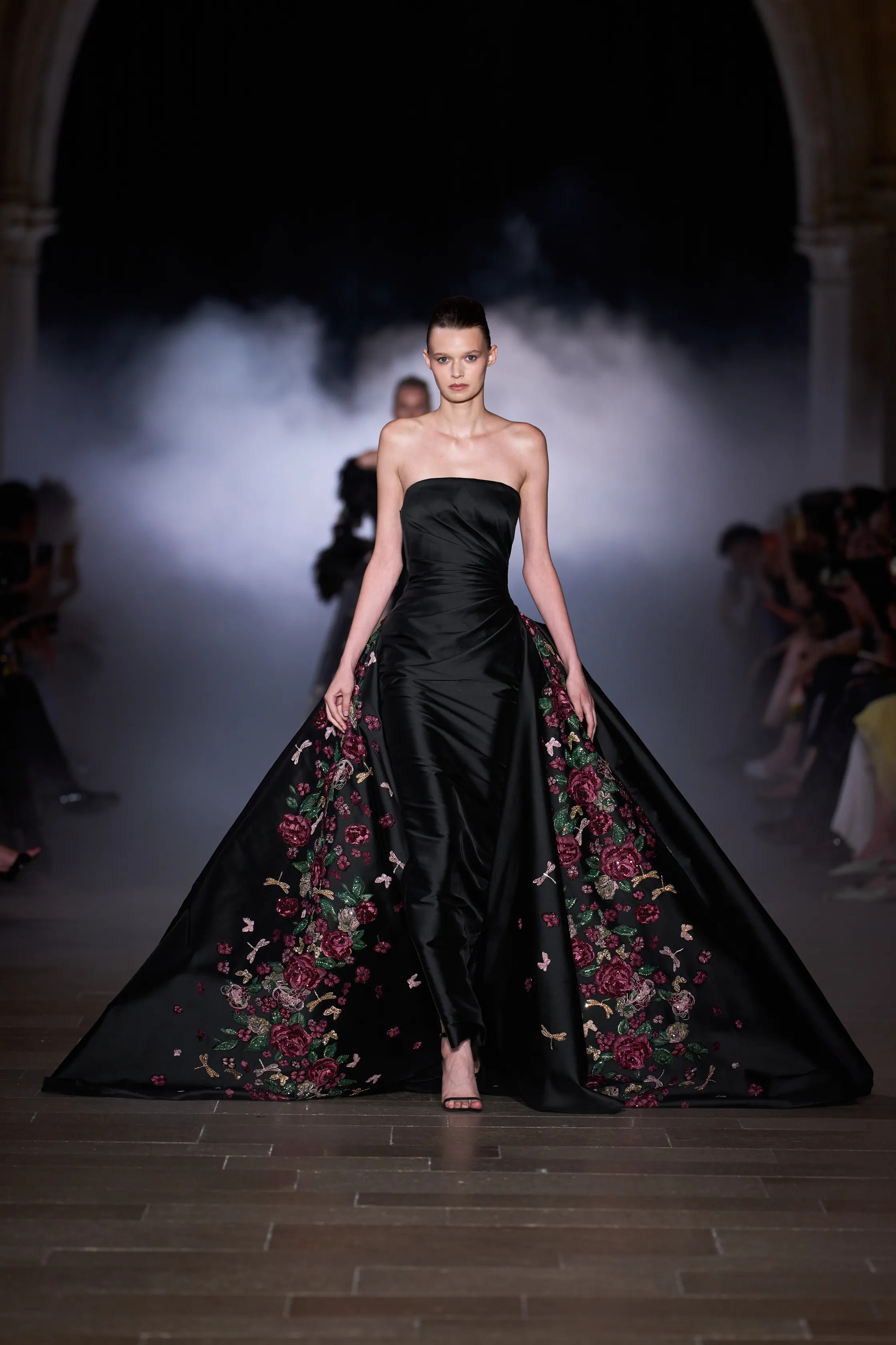 hannah的晚安频道 2026fall HC —— zuhair murad 