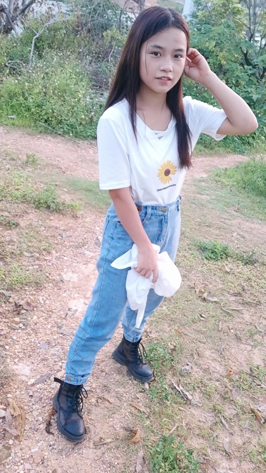 那年我19岁，不听任何人的劝说，匆匆忙忙结了婚，那时的我天真的以为结婚...