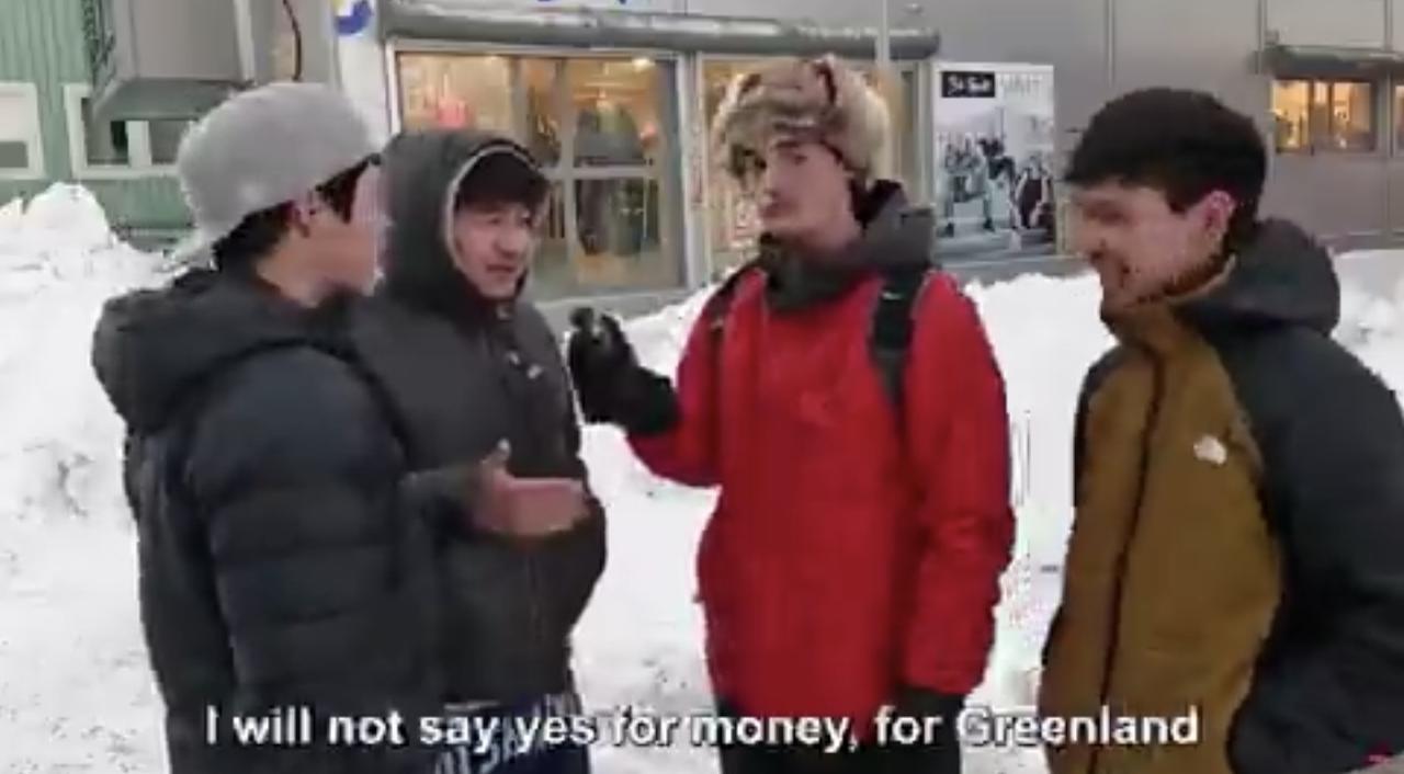 记者随机采访格陵兰岛的居民提问

“如果美国买下格陵兰岛，你能得到2万美元，你会