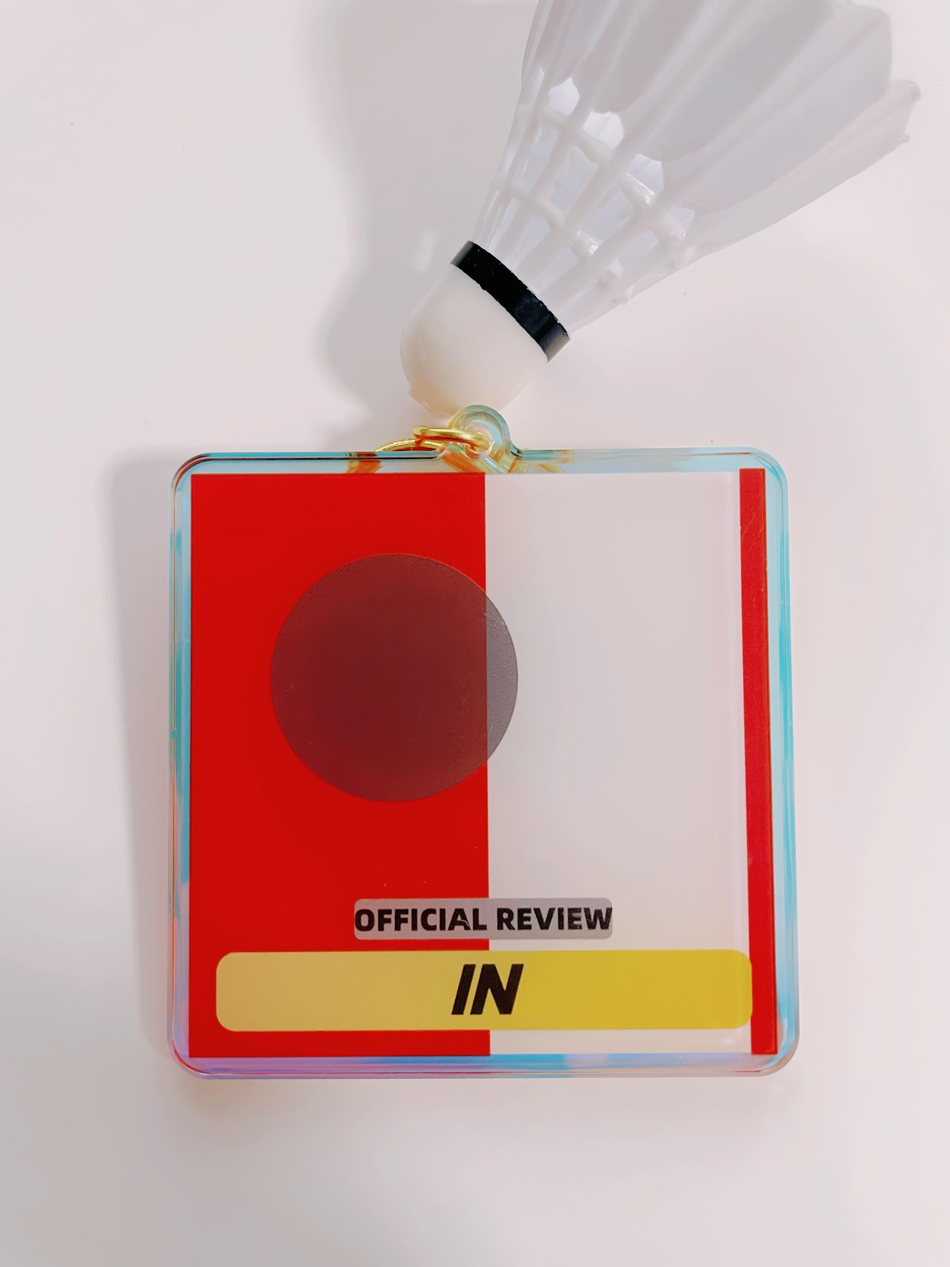 黄东萍的球包挂件是这个，有球必in 