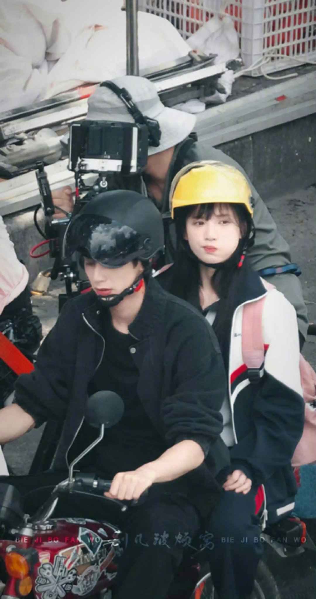宋威龙张婧仪怎么会有这么配的两个人 宋威龙张婧仪野狗骨头大放饭被宋威龙张婧仪狠狠