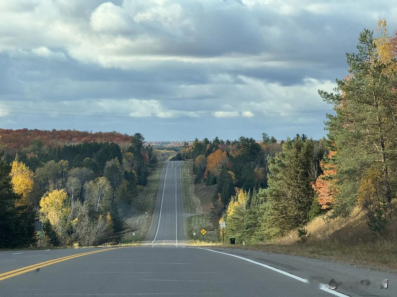 不要随便轻易动手术

07年春天的时候，邻居在我家跟我妈闲聊，发现我母亲脖子上长