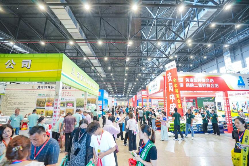2026华东农资会直观展示产品实物、试验成效，合作条款当面敲定，交易更安心长久。