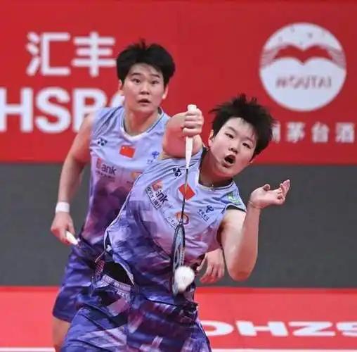 刘圣书/谭宁新加坡开门红!
5月26日，在超级750新加坡公开赛女双首轮比赛中，