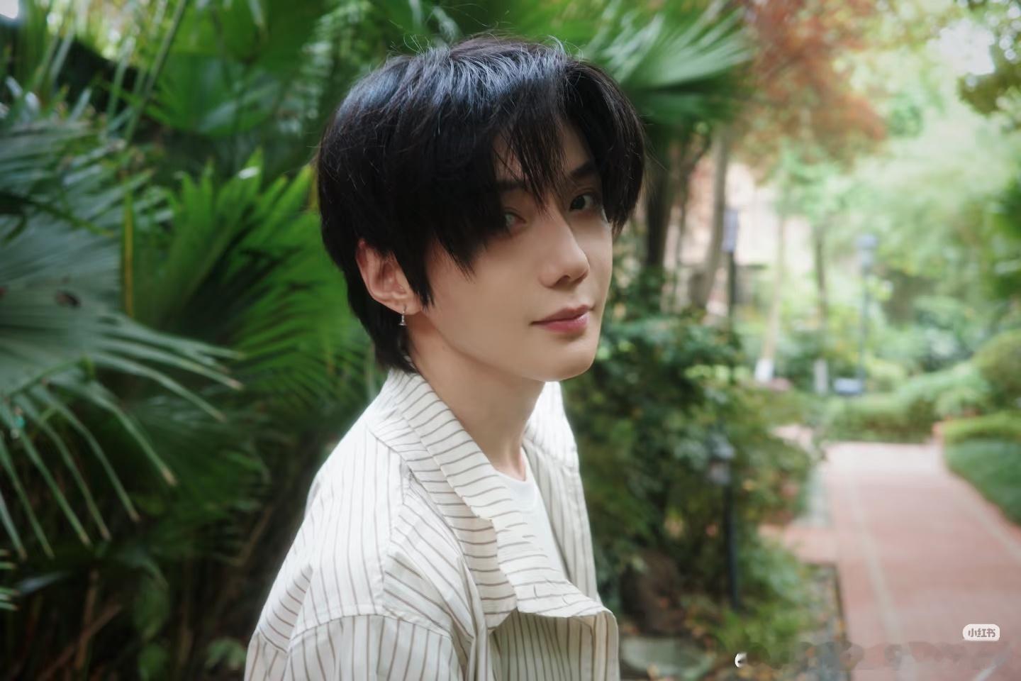 郝熠然 hyr 郝熠然0912生日快乐 早安郝熠然先生愿你守住内心的平和不为往事