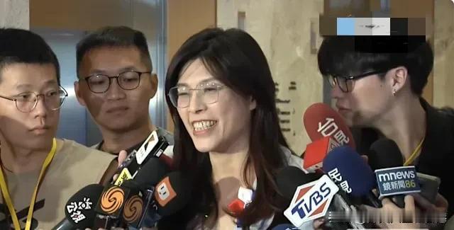 郑丽文呛增赖皮寮军购预算「玩火」， 国民党认「遭美国关切」：支持合理增加？

国