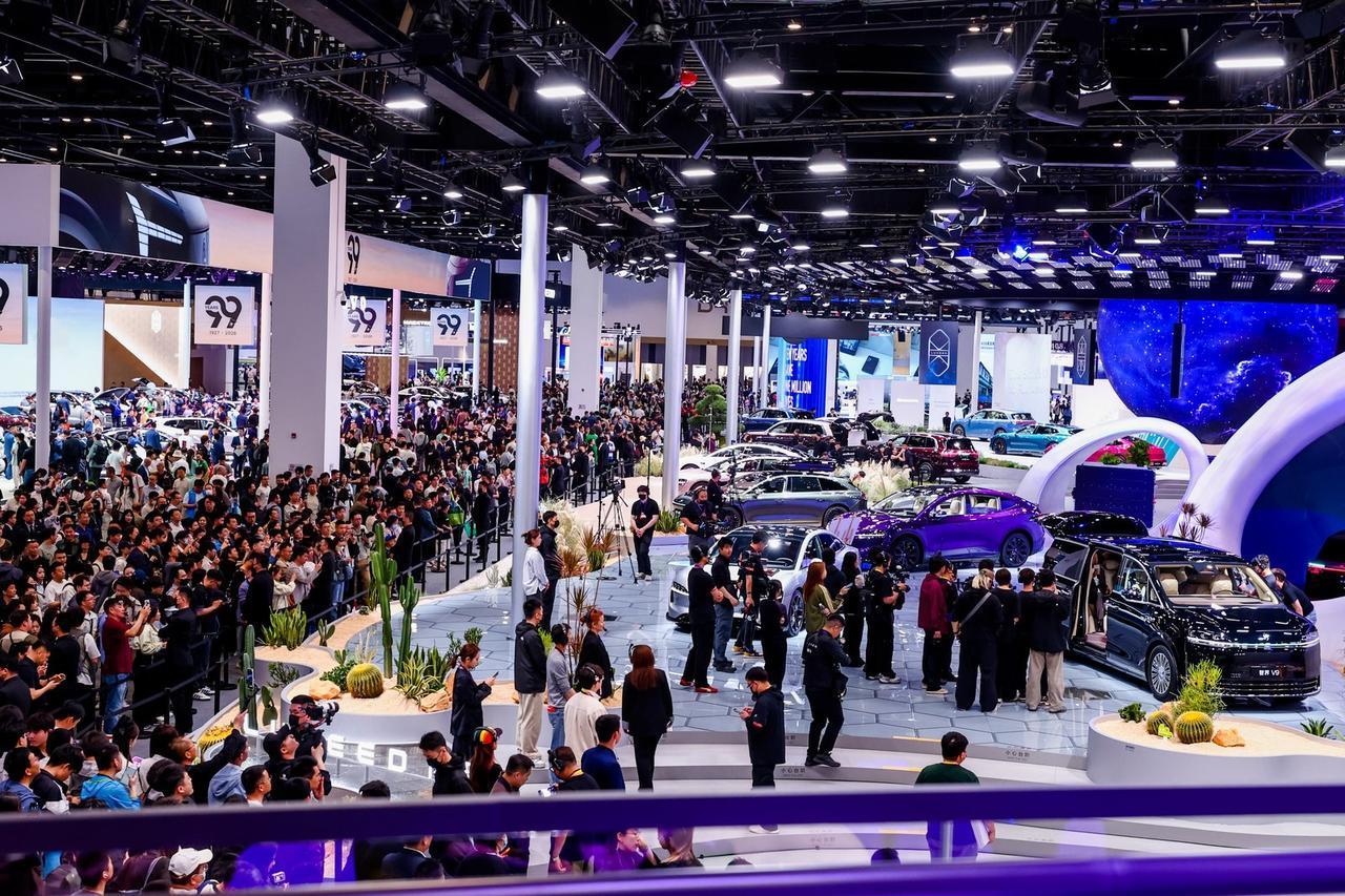 135万辆交付揭秘！鸿蒙智行已跳出单品爆款的竞争
逛2026北京车展，别只盯着新