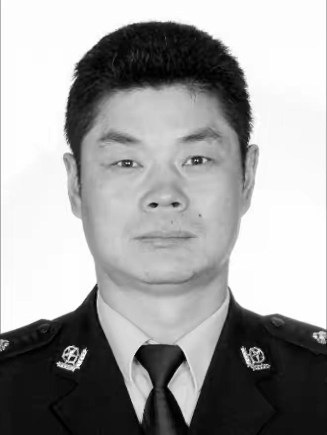 2026年“七一”前夕，中共成都市委对因公殉职的基层民警张义文予以表彰，追授其“